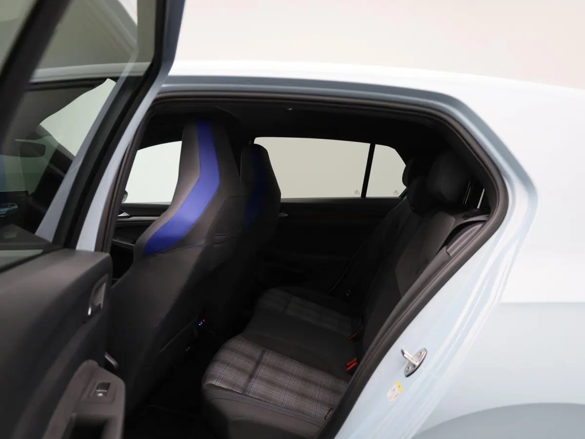 1.5 eHybrid GTE 272 PK| Origineel Nederlands | 1e Eigenaar | Panoramadak | Trekhaak | 360 Camera | Stoelverwarming | Stuurwielverwarming | Navigatie
