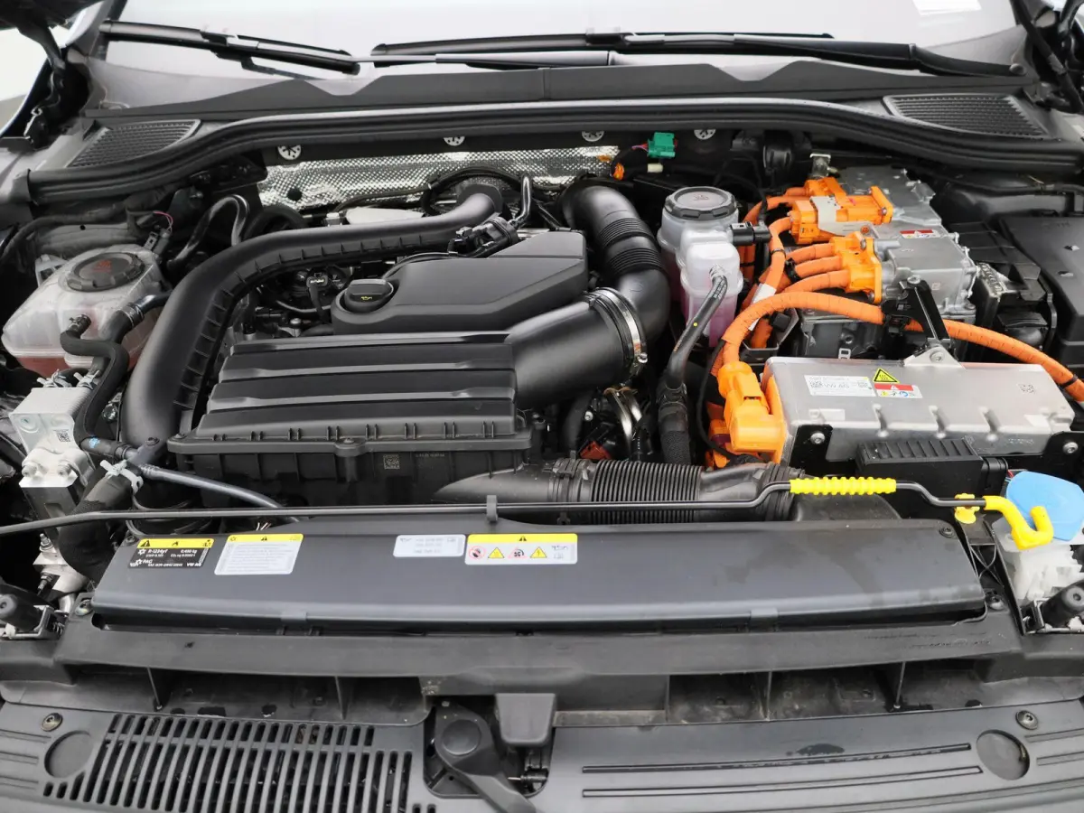 1.5 eHybrid GTE 272 PK| Origineel Nederlands | 1e Eigenaar | Panoramadak | Trekhaak | 360 Camera | Stoelverwarming | Stuurwielverwarming | Navigatie