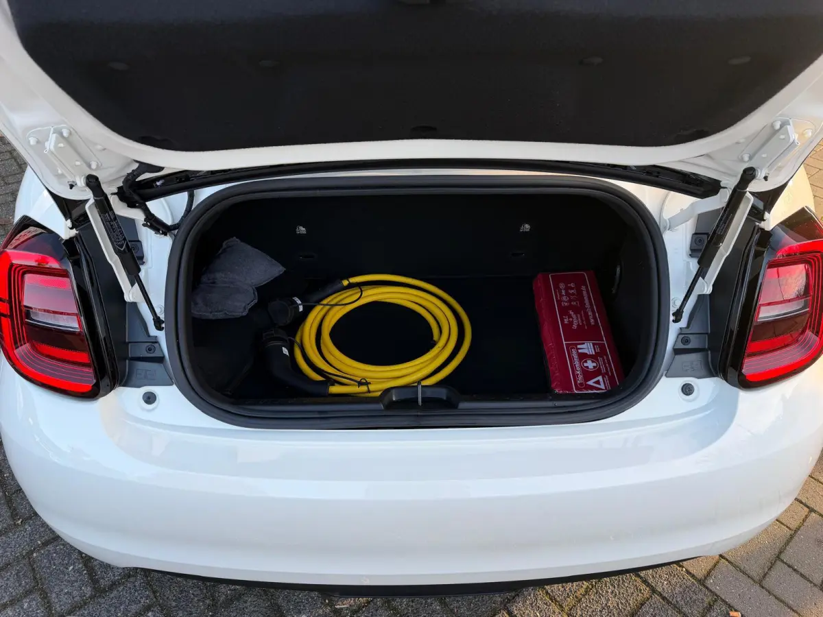 Urban 42 kWh SOH 98% Apple Carplay|Cabrio|Cruise Control|Climate Control