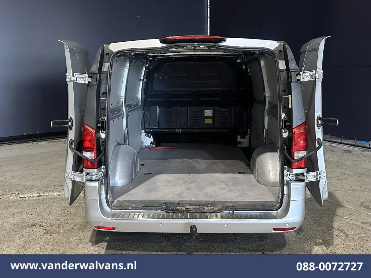 114 CDI 136pk L2H1 Euro6 Airco | Camera | Navigatie | LED | Trekhaak Cruisecontrol, Stoelverwarming, Parkeersensoren, Bijrijdersbank