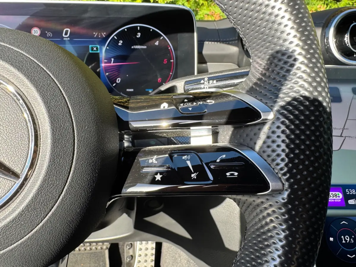 200 d AMG Line 163PK Automaat | Elek. Trekhaak | Alcantara | Apple/Android Carplay | Parkeercamera