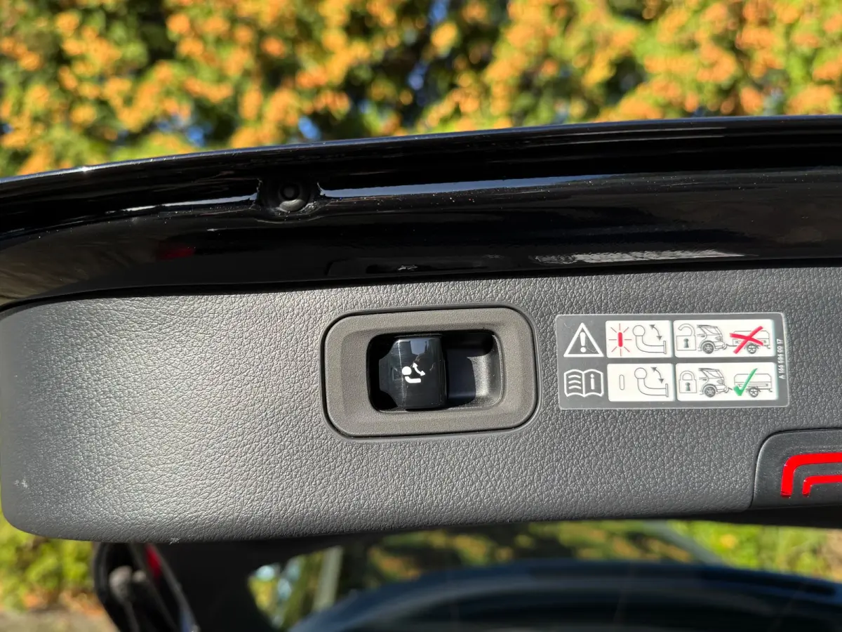200 d AMG Line 163PK Automaat | Elek. Trekhaak | Alcantara | Apple/Android Carplay | Parkeercamera