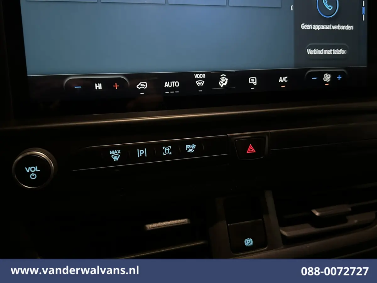 2.0 TDCI L2H1 Euro6 Airco | Camera | LED | Apple Carplay | Android Auto Cruisecontrol, Verwarmde Voorruit, Verwarmbare Spiegels, Parkeersensoren, Bijrijdersbank