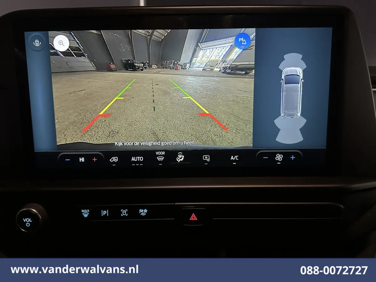 2.0 TDCI L2H1 Euro6 Airco | Camera | LED | Apple Carplay | Android Auto Cruisecontrol, Verwarmde Voorruit, Verwarmbare Spiegels, Parkeersensoren, Bijrijdersbank