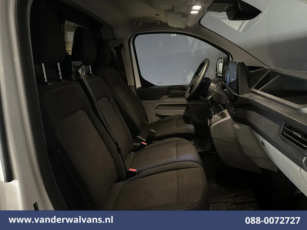 2.0 TDCI L2H1 Euro6 Airco | Camera | LED | Apple Carplay | Android Auto Cruisecontrol, Verwarmde Voorruit, Verwarmbare Spiegels, Parkeersensoren, Bijrijdersbank