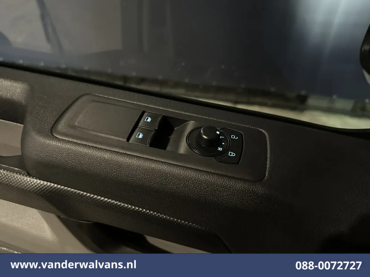 2.0 TDCI L2H1 Euro6 Airco | Camera | LED | Apple Carplay | Android Auto Cruisecontrol, Verwarmde Voorruit, Verwarmbare Spiegels, Parkeersensoren, Bijrijdersbank