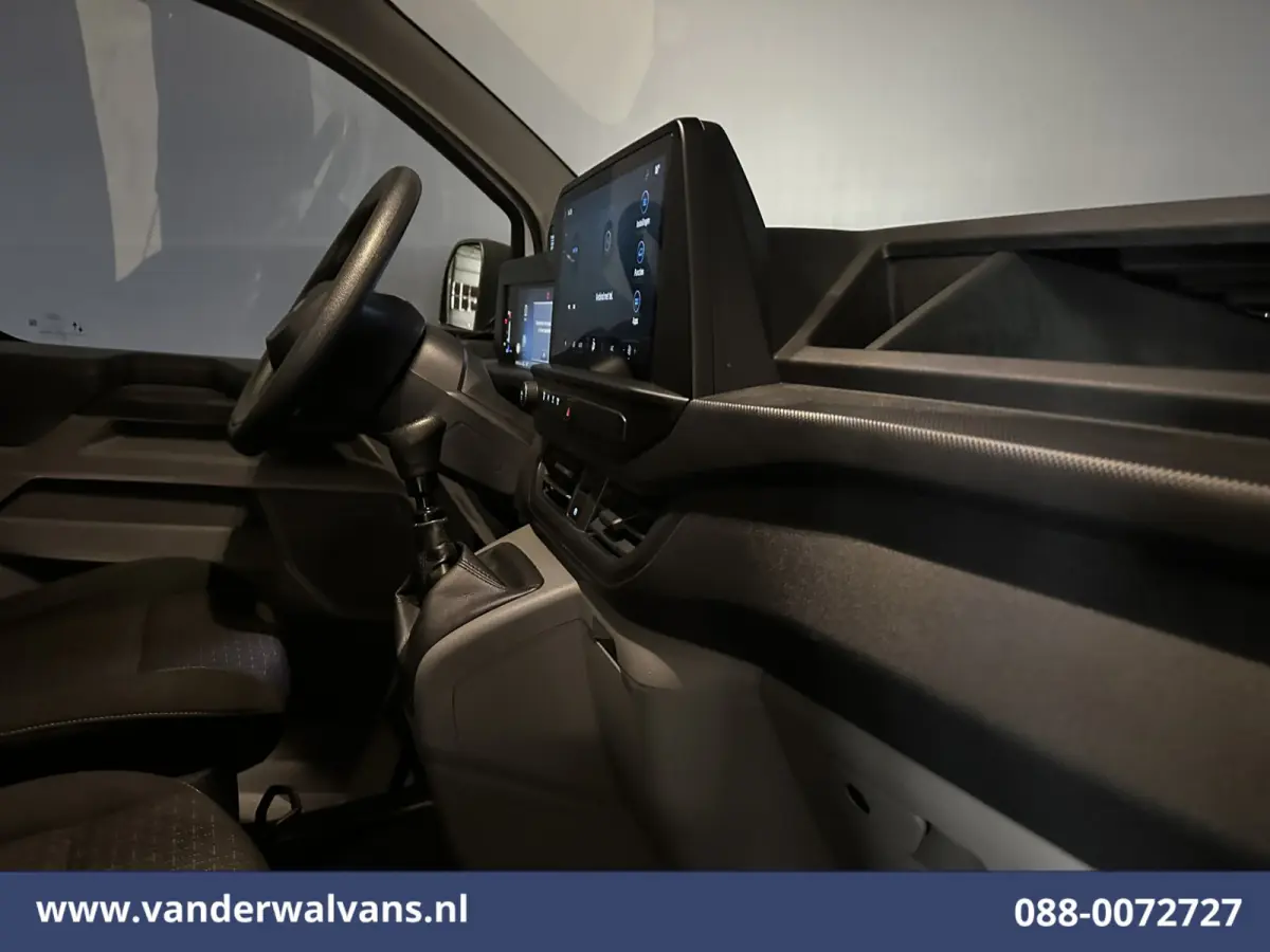 2.0 TDCI L2H1 Euro6 Airco | Camera | LED | Apple Carplay | Android Auto Cruisecontrol, Verwarmde Voorruit, Verwarmbare Spiegels, Parkeersensoren, Bijrijdersbank