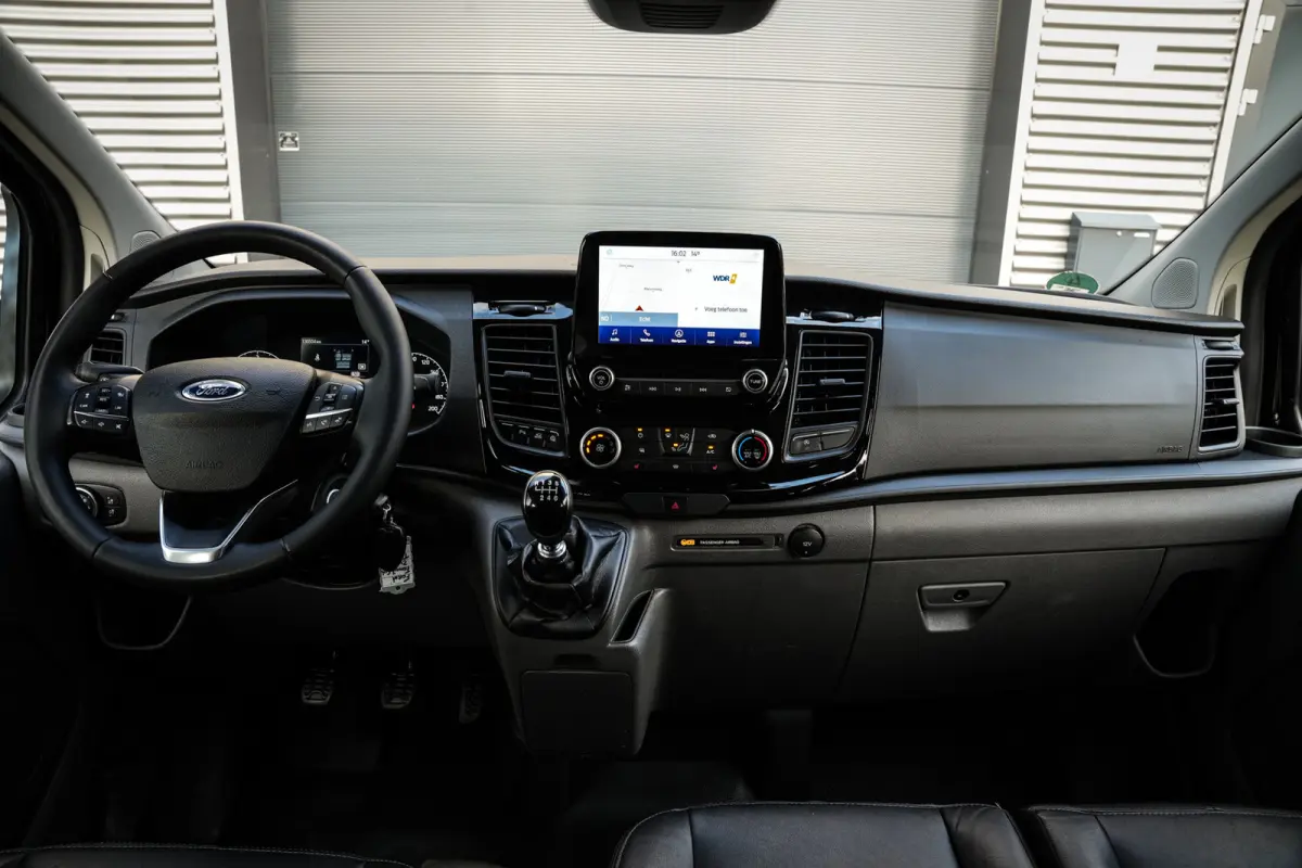 340 2.0 TDCI L2H1 Trail | ACC | Clima | Leder | 6-zits | Navi | 1e eig. | Metallic |