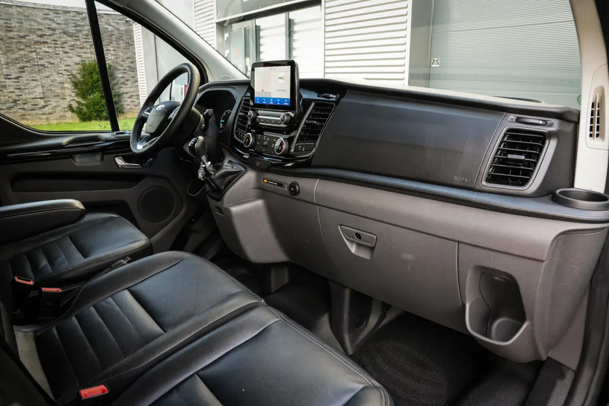 340 2.0 TDCI L2H1 Trail | ACC | Clima | Leder | 6-zits | Navi | 1e eig. | Metallic |