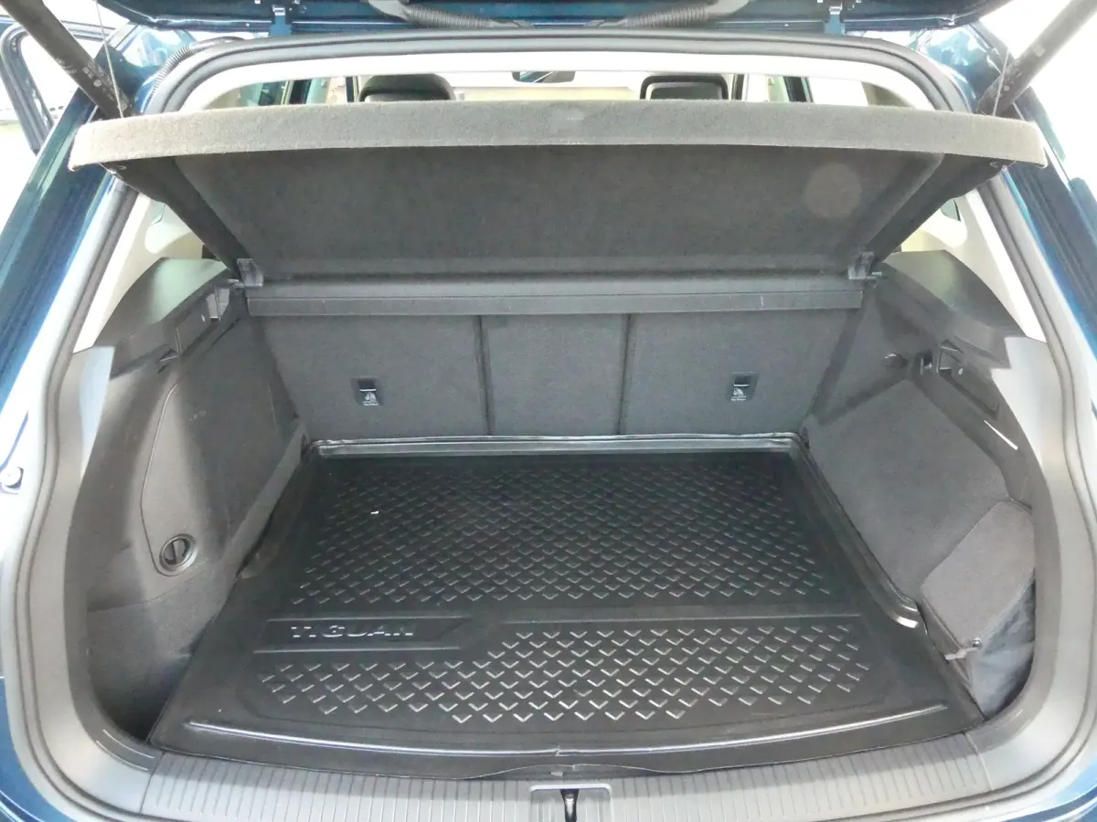 1.4 TSI eHybrid R-Line Business+ | PANORAMADAK | ADAPTIVE CRUISE | DODEHOEKDETECTIE | CAMERA | PARKEERSENSOREN V+A | ELEKTRISCHE ACHTERKLEP | NAVI | LMV 18" | APPLE CARPLAY / ANDROID AUTO |