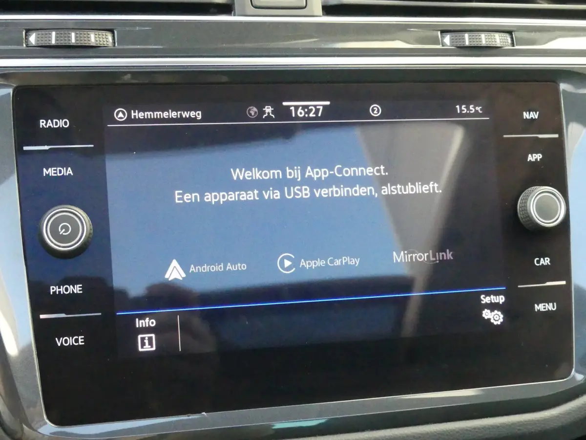1.4 TSI eHybrid R-Line Business+ | PANORAMADAK | ADAPTIVE CRUISE | DODEHOEKDETECTIE | CAMERA | PARKEERSENSOREN V+A | ELEKTRISCHE ACHTERKLEP | NAVI | LMV 18" | APPLE CARPLAY / ANDROID AUTO |