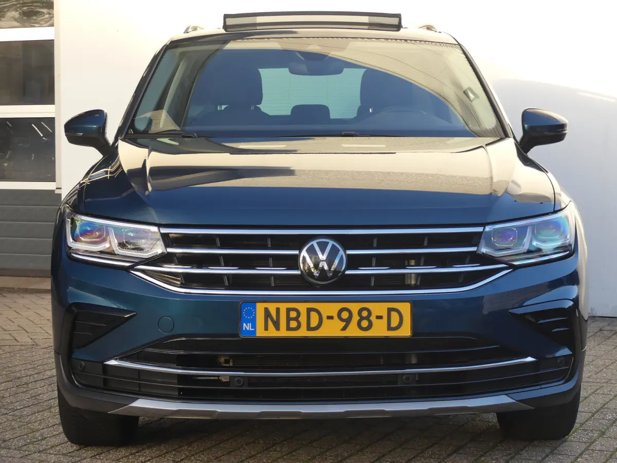 1.4 TSI eHybrid R-Line Business+ | PANORAMADAK | ADAPTIVE CRUISE | DODEHOEKDETECTIE | CAMERA | PARKEERSENSOREN V+A | ELEKTRISCHE ACHTERKLEP | NAVI | LMV 18" | APPLE CARPLAY / ANDROID AUTO |