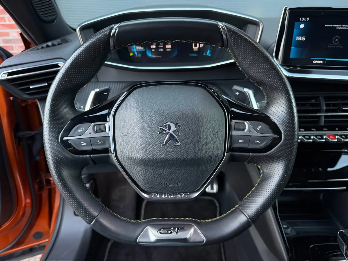 1.2 PureTech GT-Line, Trekhaak, CarPlay & Android Auto, 17" LMV, LED, 360