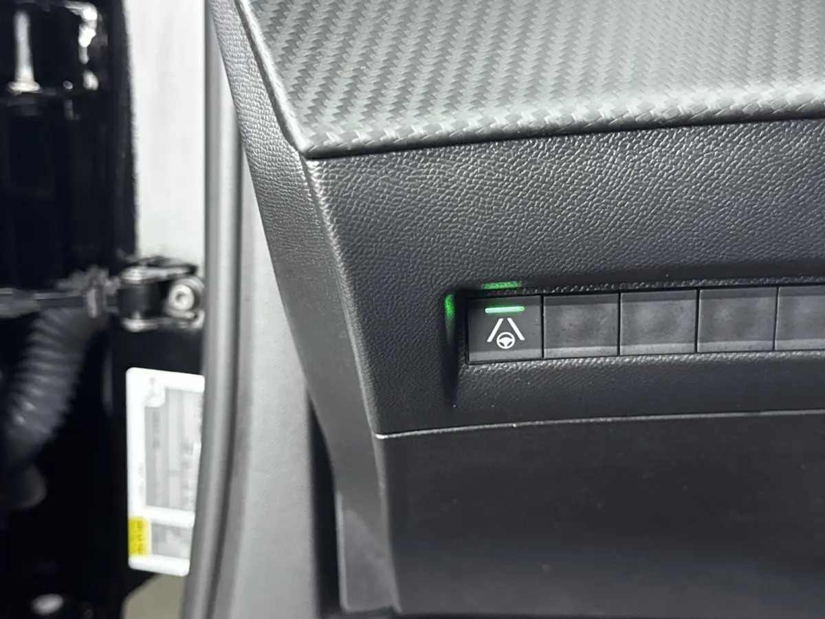 1.2 Hybrid 145 GT Camera | Dode Hoeksensor | Adaptieve Cruise controle |Apple Carplay