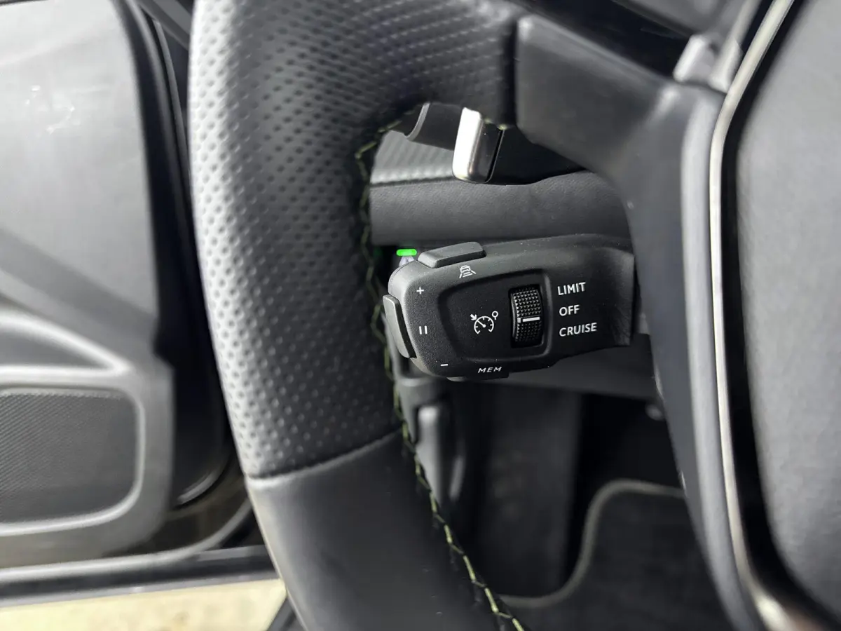 1.2 Hybrid 145 GT Camera | Dode Hoeksensor | Adaptieve Cruise controle |Apple Carplay