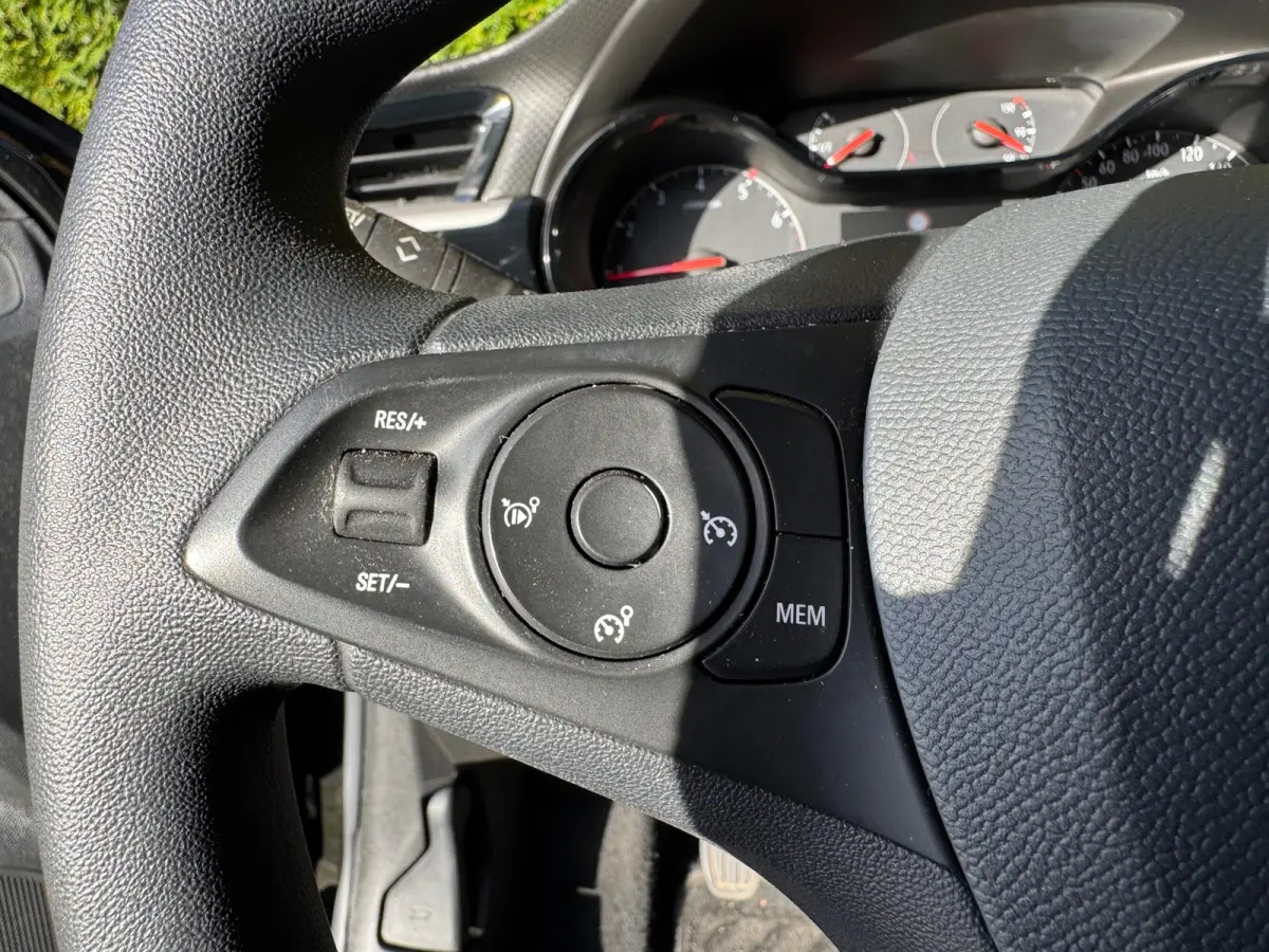 1.2 Edition 75PK | Airco |Parkeersensoren | Apple/Android Carplay | Cruise Control