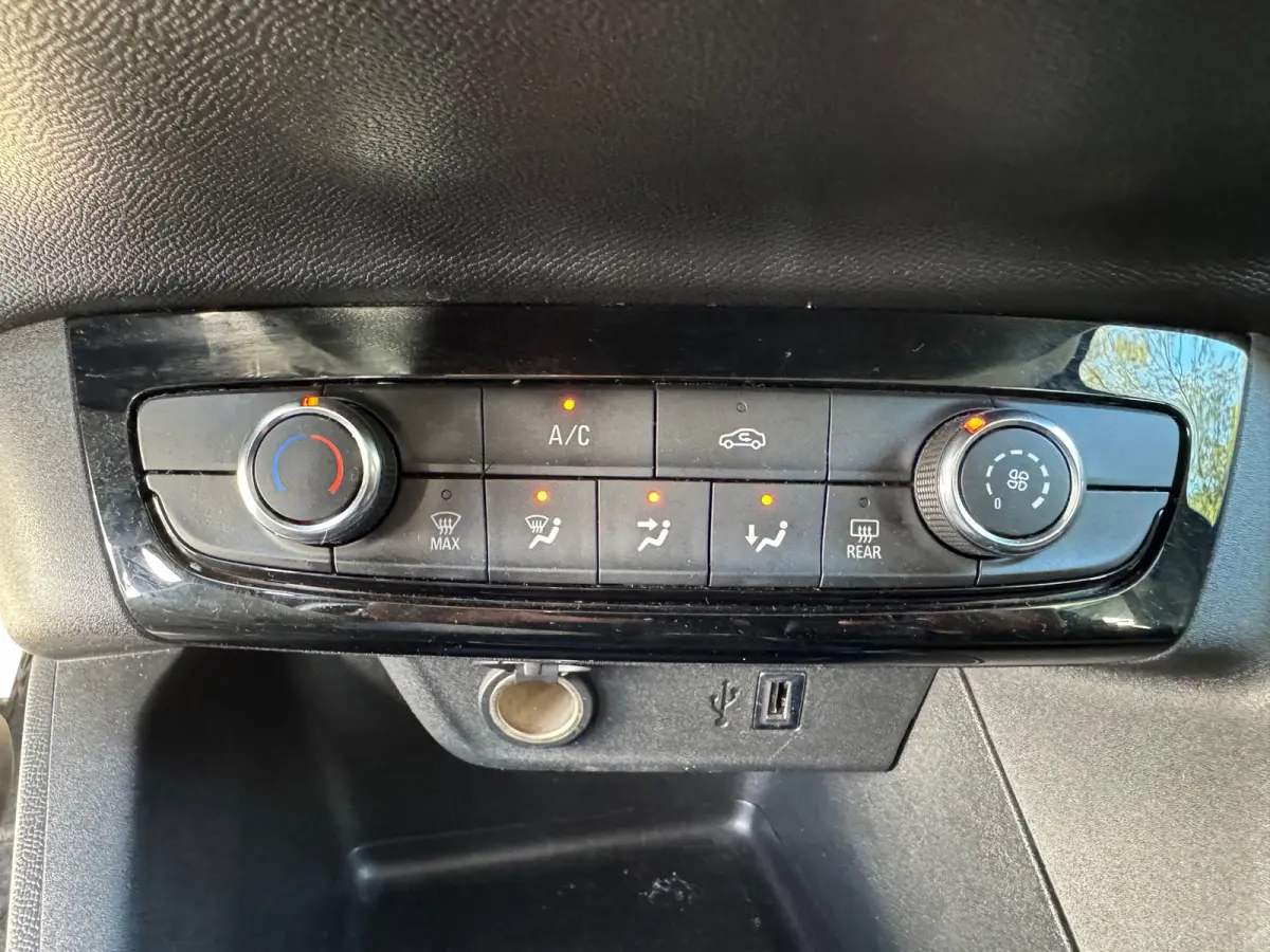 1.2 Edition 75PK | Airco |Parkeersensoren | Apple/Android Carplay | Cruise Control