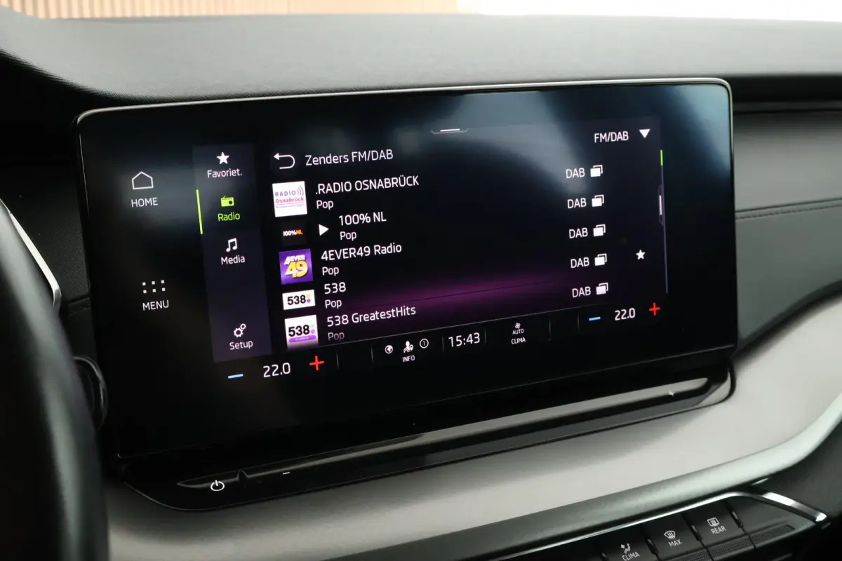 1.0 e-TSI 110pk DSG Ambition Trekhaak Virtual Cockpit Navigatie Parkeersensoren