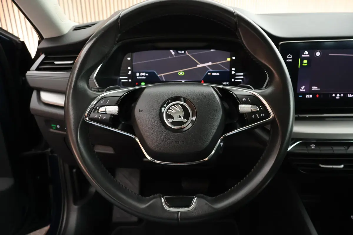 1.0 e-TSI 110pk DSG Ambition Trekhaak Virtual Cockpit Navigatie Parkeersensoren