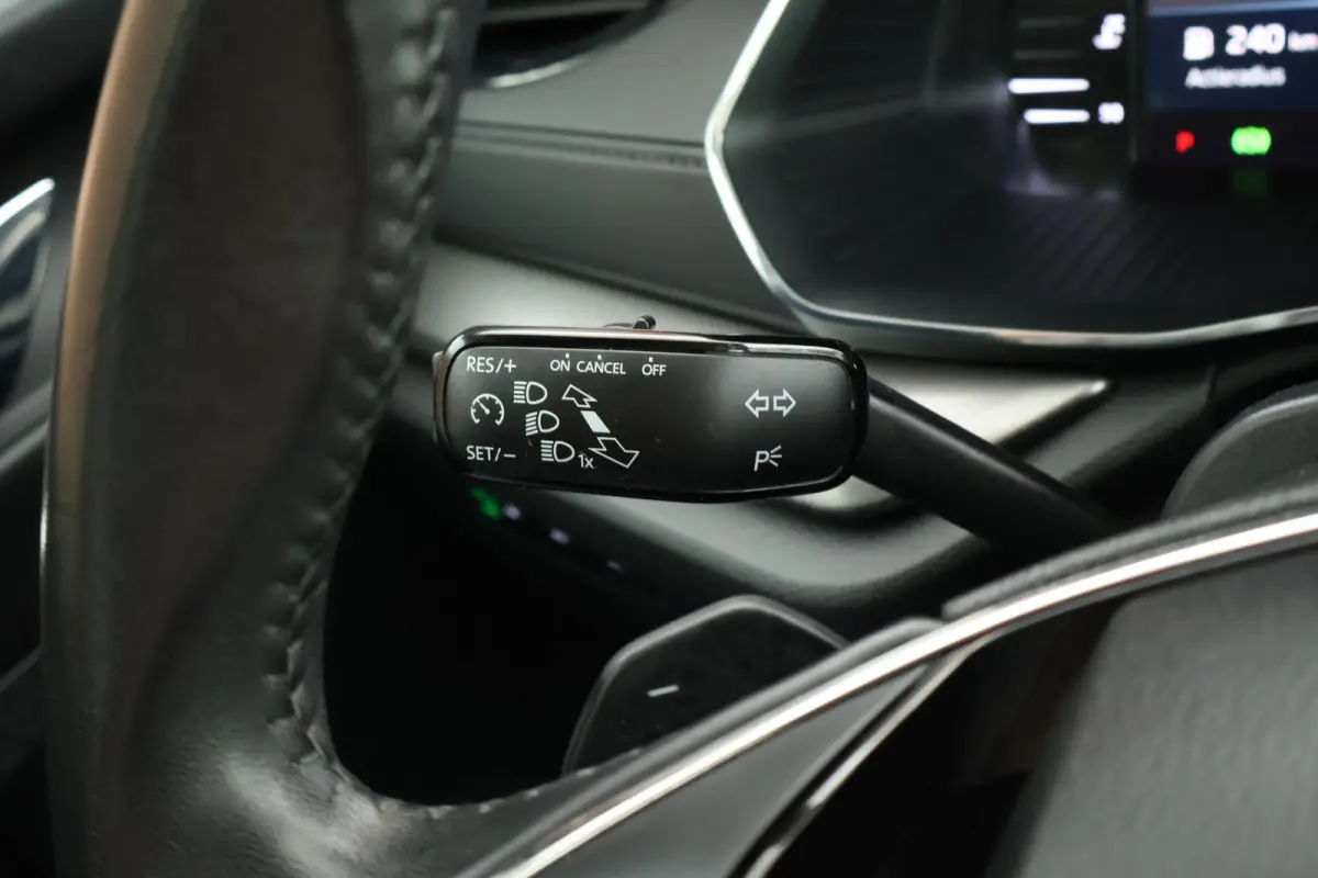 1.0 e-TSI 110pk DSG Ambition Trekhaak Virtual Cockpit Navigatie Parkeersensoren