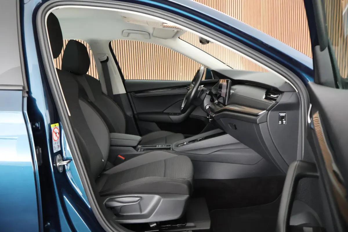 1.0 e-TSI 110pk DSG Ambition Trekhaak Virtual Cockpit Navigatie Parkeersensoren