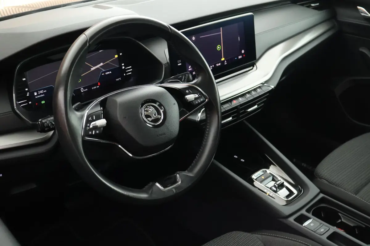 1.0 e-TSI 110pk DSG Ambition Trekhaak Virtual Cockpit Navigatie Parkeersensoren