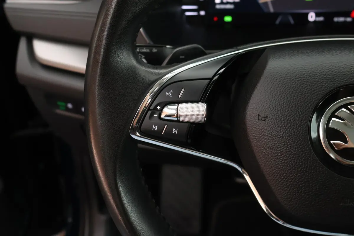 1.0 e-TSI 110pk DSG Ambition Trekhaak Virtual Cockpit Navigatie Parkeersensoren