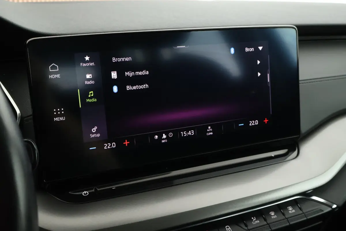 1.0 e-TSI 110pk DSG Ambition Trekhaak Virtual Cockpit Navigatie Parkeersensoren