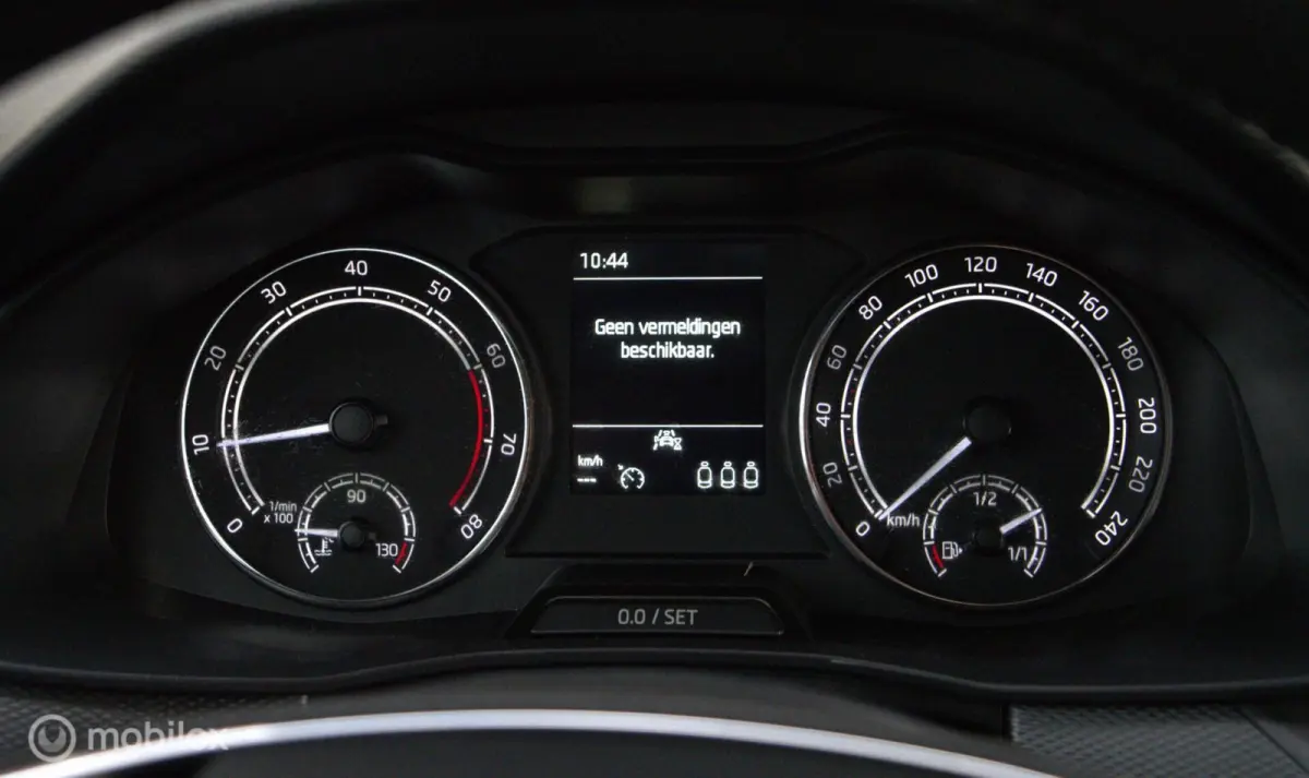 1.0 TSI Ambition |LED|Trekhaak|Airco|Cruise