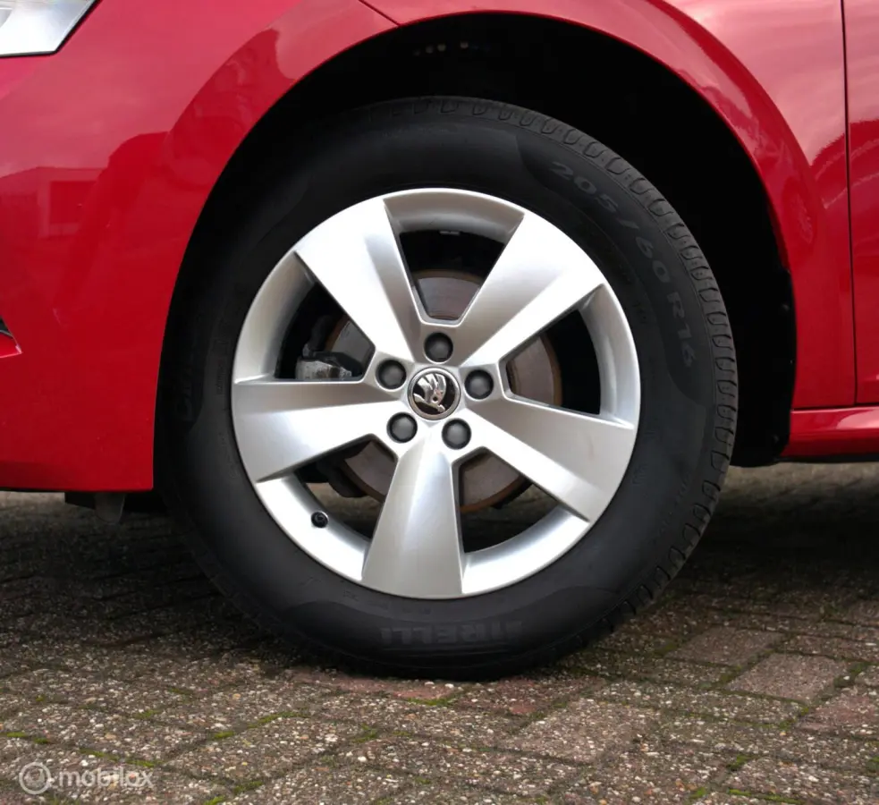 1.0 TSI Ambition |LED|Trekhaak|Airco|Cruise