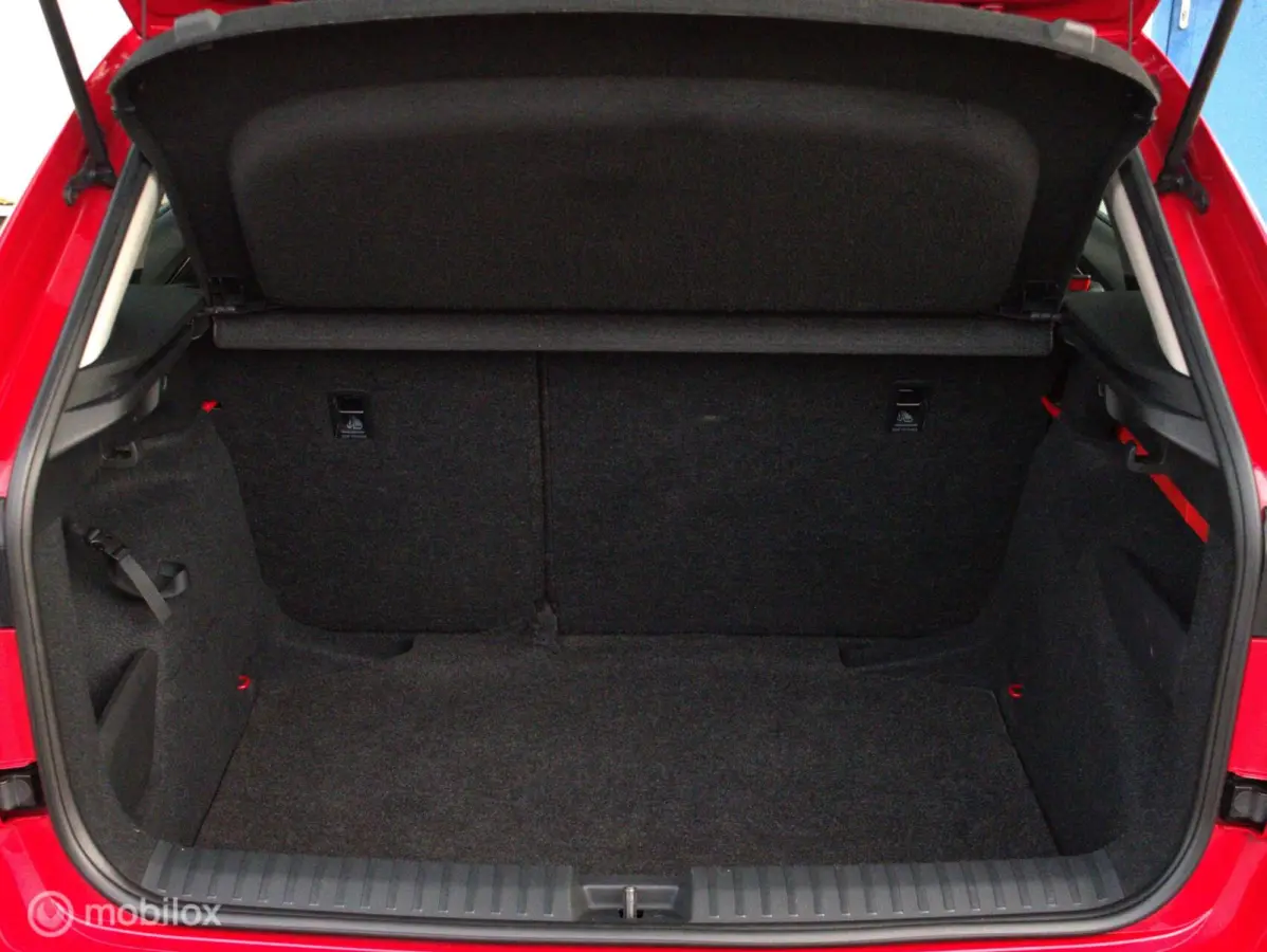 1.0 TSI Ambition |LED|Trekhaak|Airco|Cruise