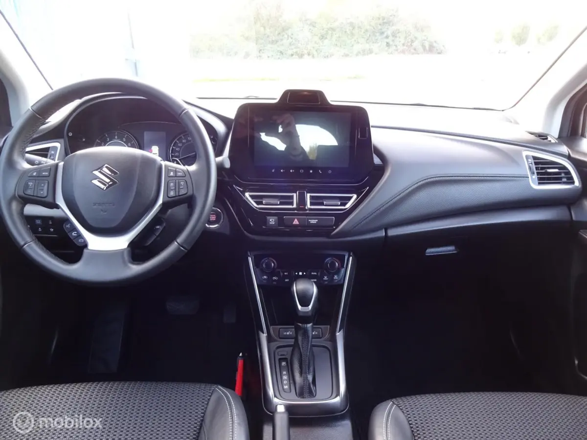 1.5 Full Hybrid Style Automaat Orig. Ned! Trekhaak