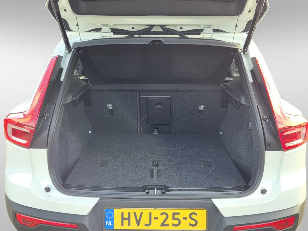 2.0 B3 Plus Dark | Harman/Kardon | Memory | Camera | Pilot Assist