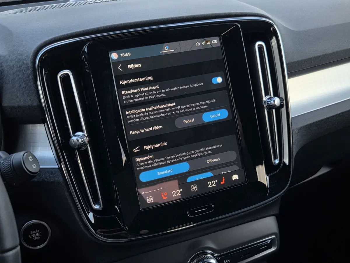 2.0 B3 Plus Dark | Harman/Kardon | Memory | Camera | Pilot Assist