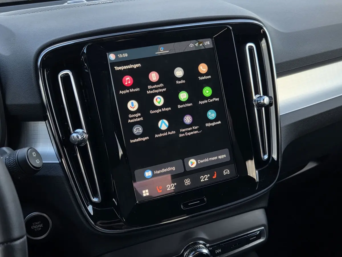 2.0 B3 Plus Dark | Harman/Kardon | Memory | Camera | Pilot Assist