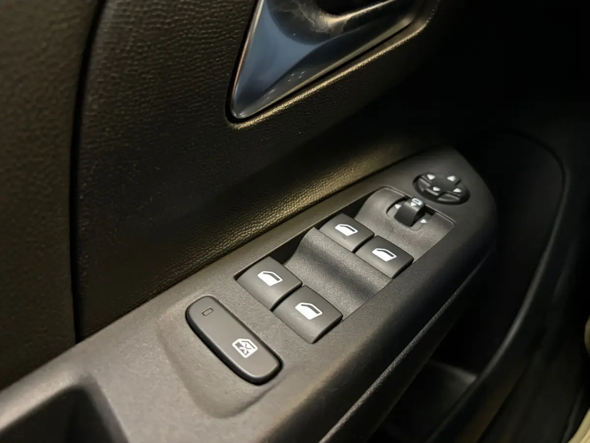 1.2 GS Line | CAR PLAY | CAMERA |