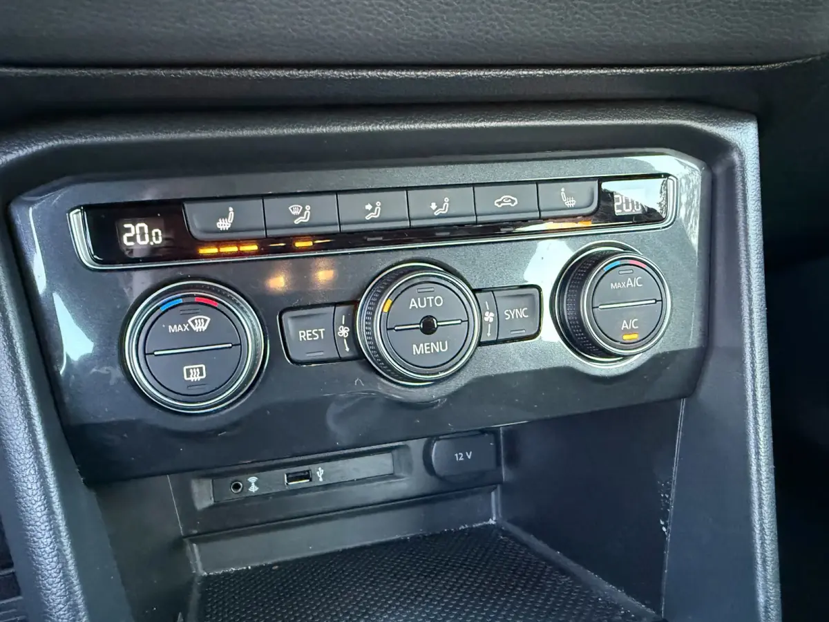 1.4 TSI Comfortline Business / Trekhaak / Xenon / Led