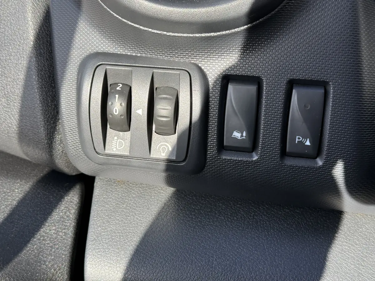 1.6 125PK L3H1 Airco Cruise Control Carplay Trekhaak Lichtmetalen velgen Parkeersensoren v+a