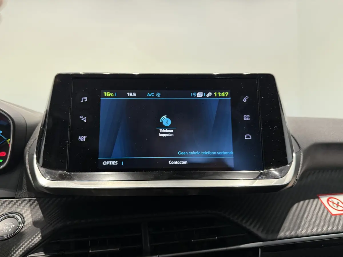 E-Style | Stoelverwarming | Apple Carplay & Android Auto | Parkeersensoren |
