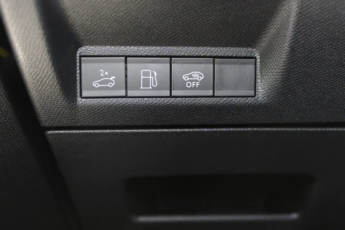 1.6 Plug-in Hybrid 195 GT | Automaat | Luxe stoelen | Massage | Trekhaak | All season | NL auto | Navigatie | Camera |