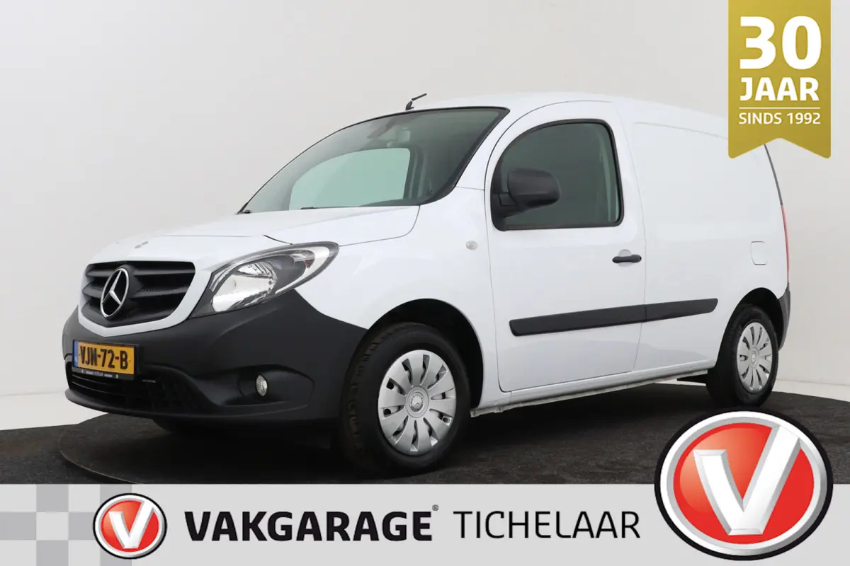 109 CDI | 78.000 KM! | Org NL | Airco | Betimmering | Bluetooth |