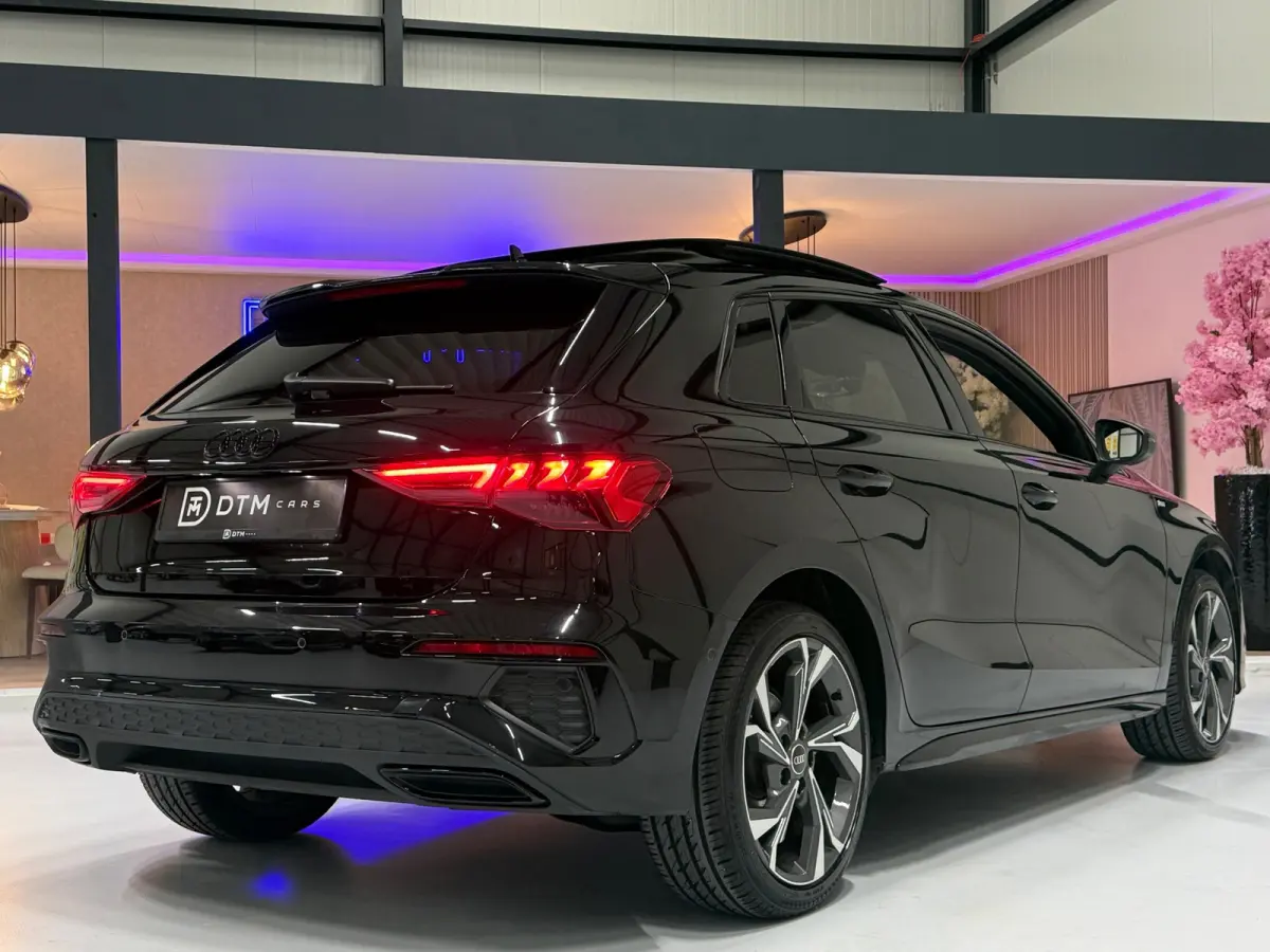 35 TFSI 3X S Line| Pano | Virtual Cockpit | Navi | Camera | LED | Cruise Control | Stoelverwarming