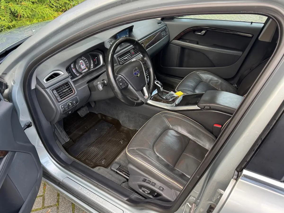 2.0 D4 Polar+ 180PK Automaat | Lederen Bekleding | Navigatie | Trekhaak | Memory