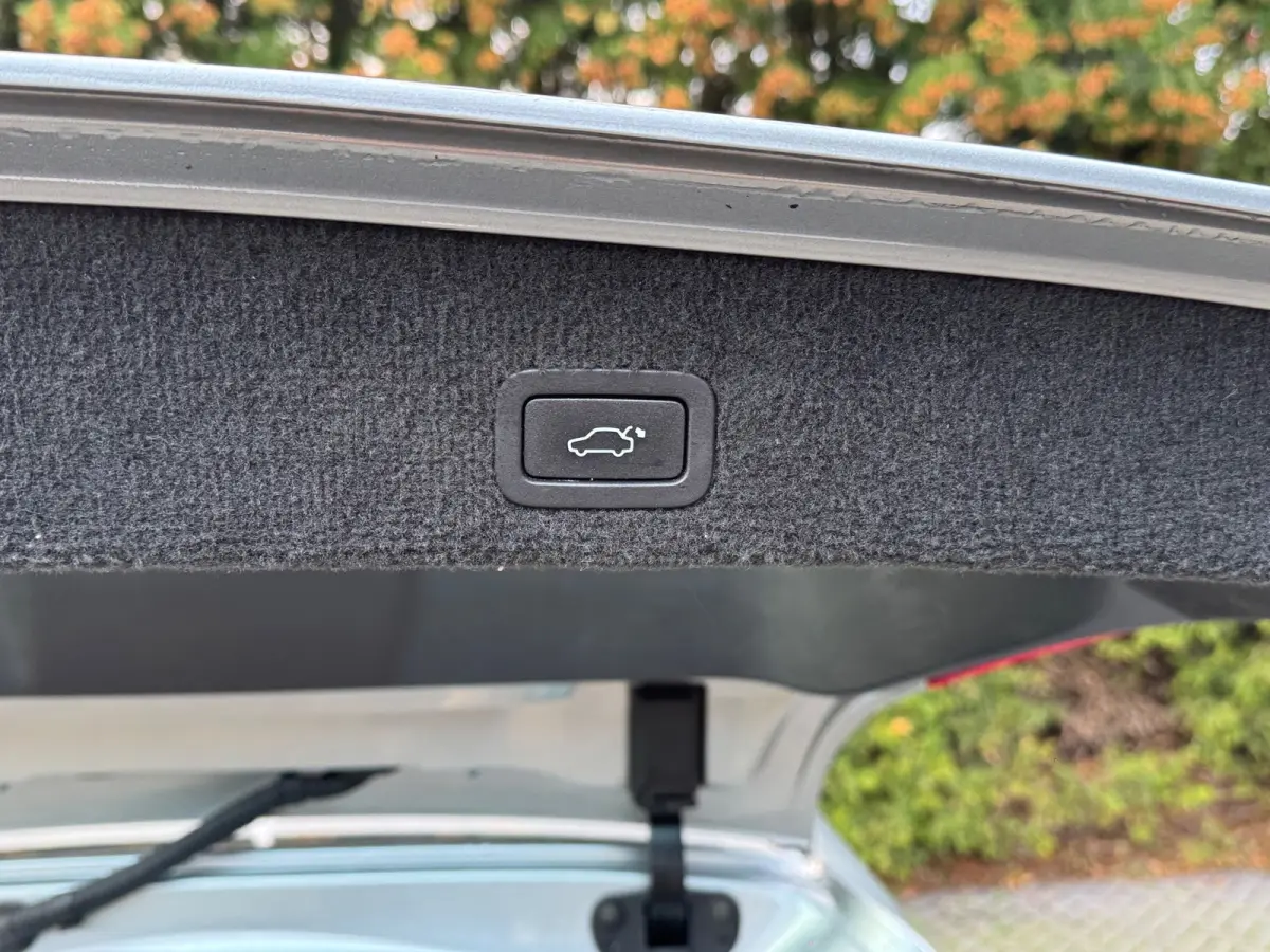 2.0 D4 Polar+ 180PK Automaat | Lederen Bekleding | Navigatie | Trekhaak | Memory