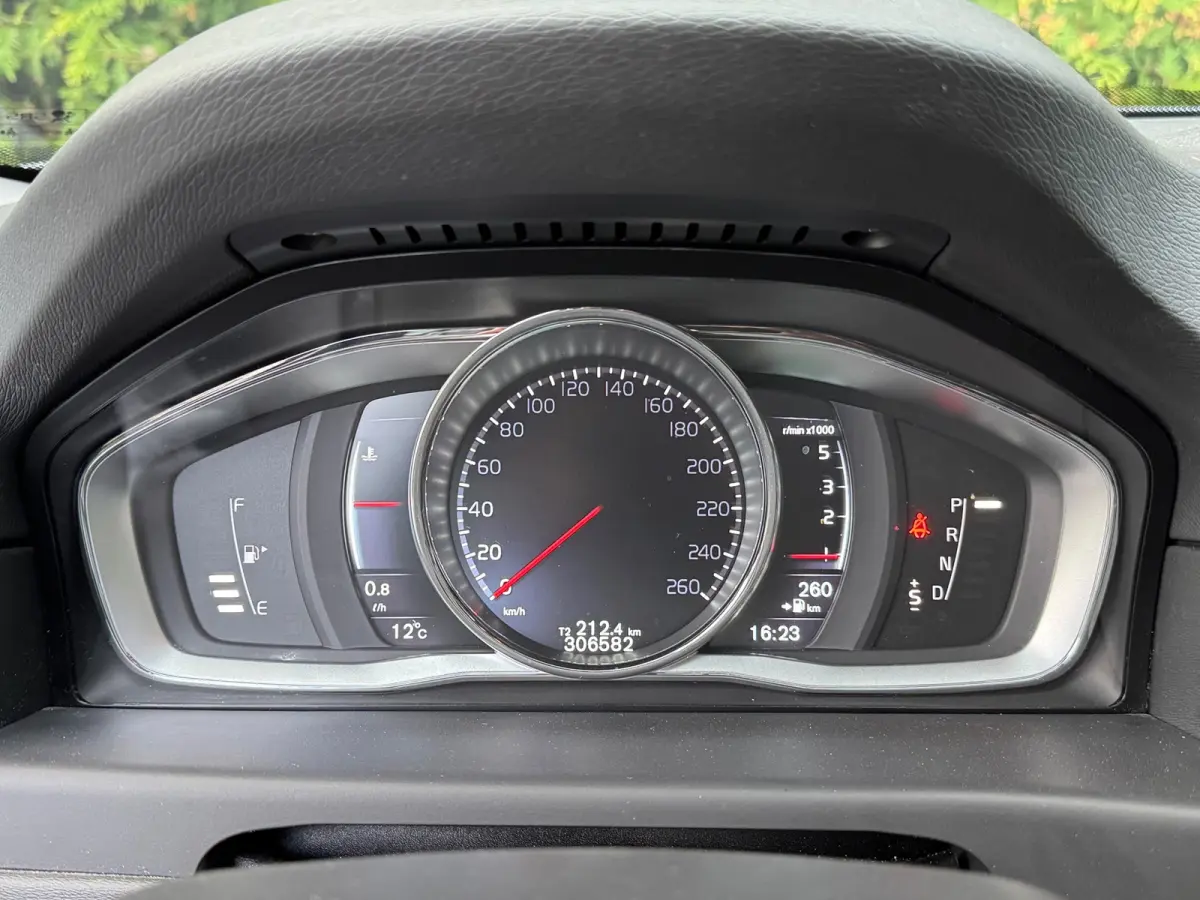 2.0 D4 Polar+ 180PK Automaat | Lederen Bekleding | Navigatie | Trekhaak | Memory