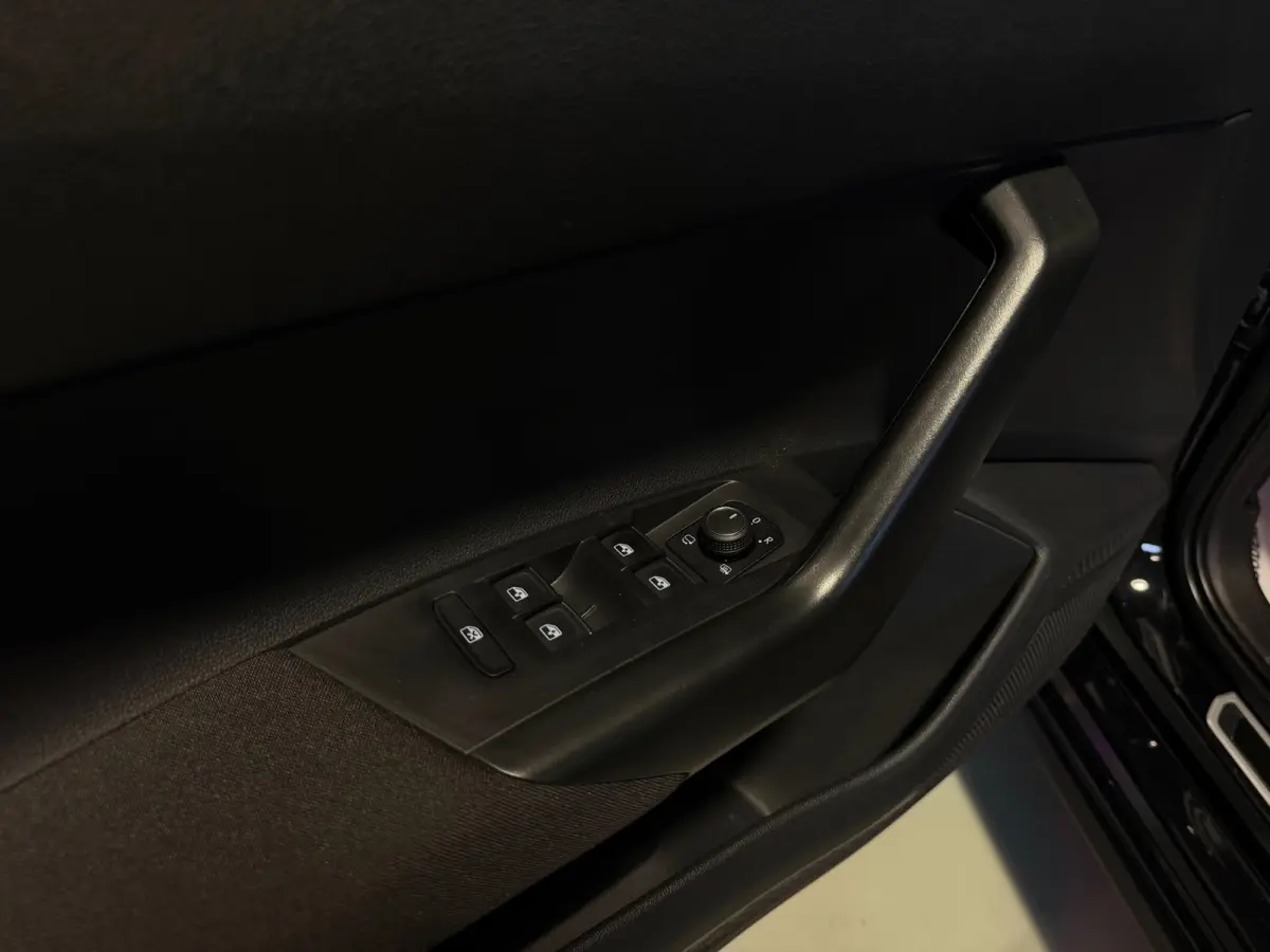 1.0 TSI R-Line Sfeer|IQ-light|Cam|Climate