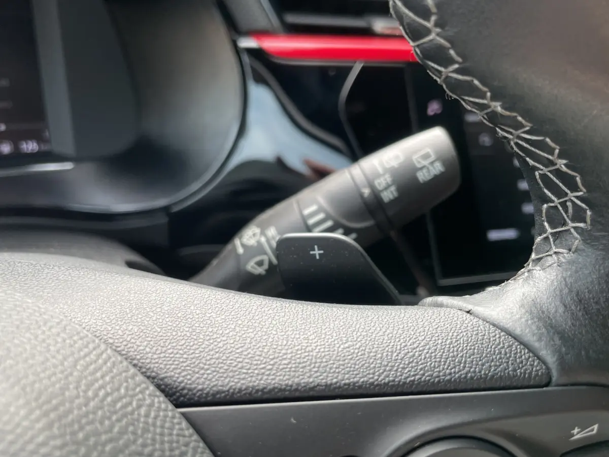 1.2 GS Line 130pk | Trekhaak | Cruise Control | Carplay | Airco | Full LED