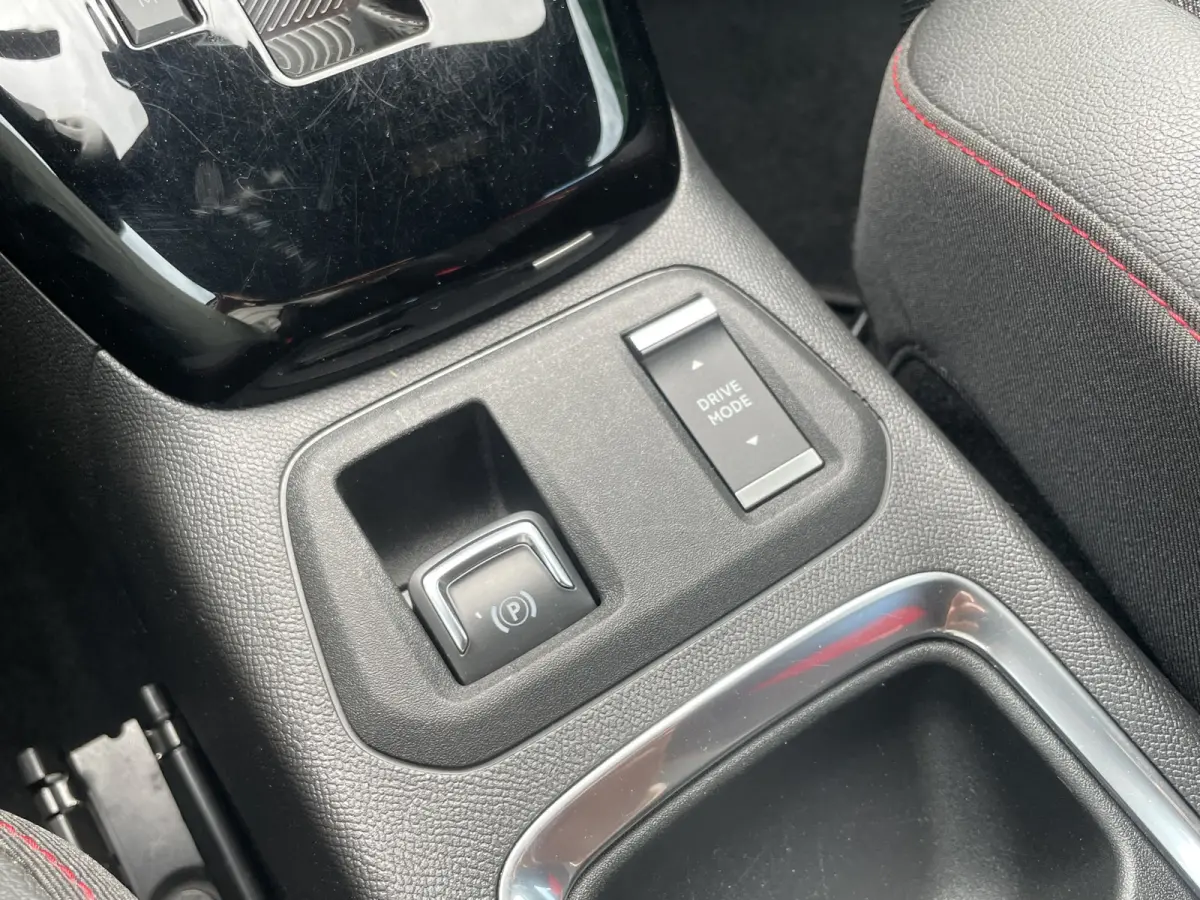 1.2 GS Line 130pk | Trekhaak | Cruise Control | Carplay | Airco | Full LED