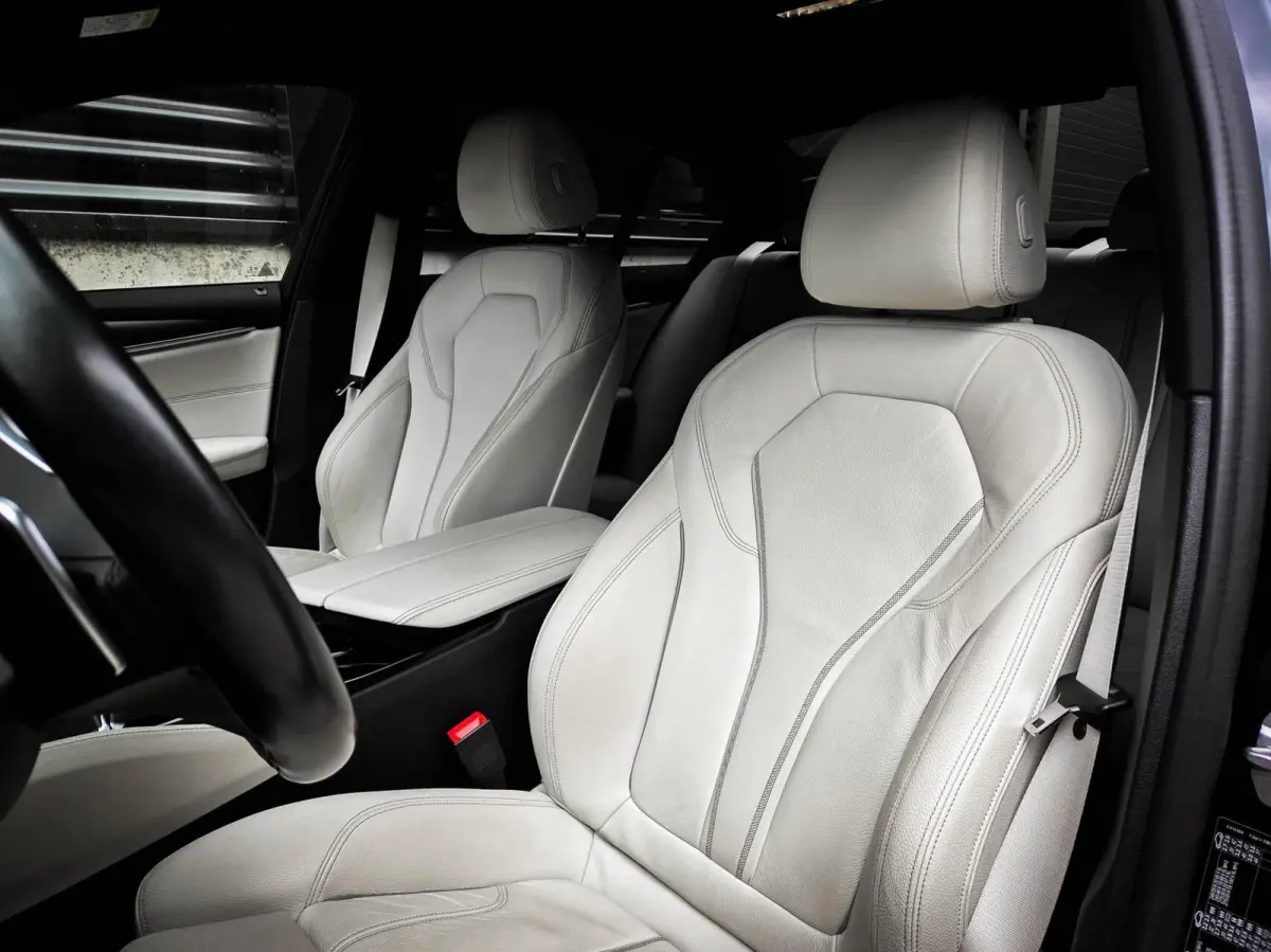 545e xDrive M-Sport | BOWERS & WILKINS | LASER | SOFTCLOSE