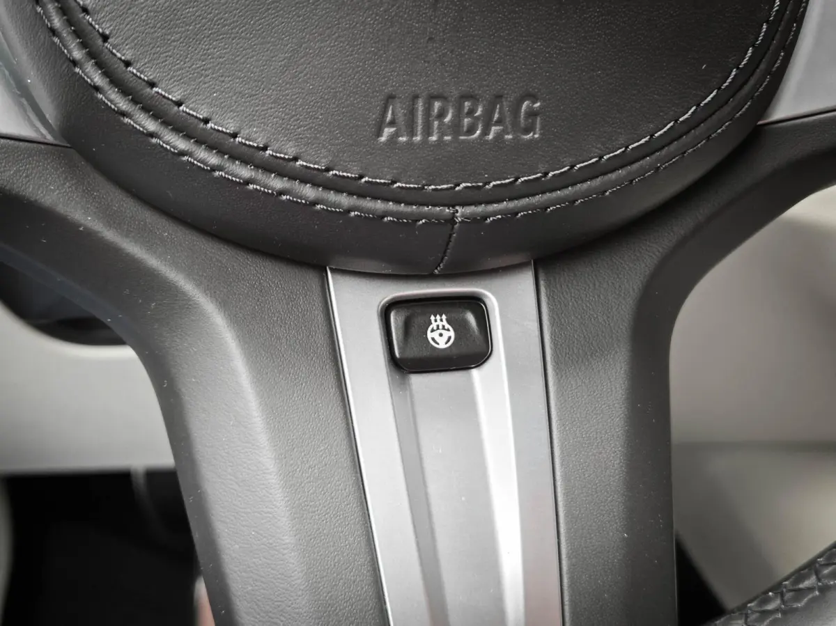 545e xDrive M-Sport | BOWERS & WILKINS | LASER | SOFTCLOSE